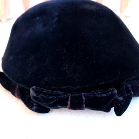 Womens 1920 Vintage Style Velvet Beret Hat Chic Cap - Picture 14 of 14